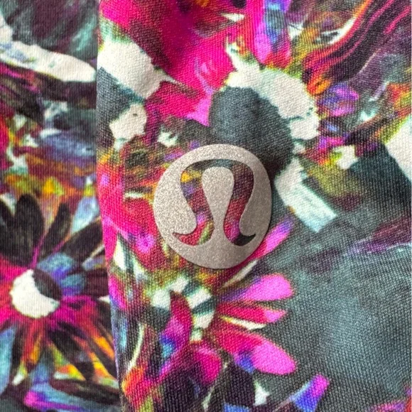 Lululemon Base Pace High-Rise Running Tight 25" in Floral Electric Multi Sz 10